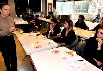 Bornova’da zeytinyağı kültürü geleceğe taşınıyor