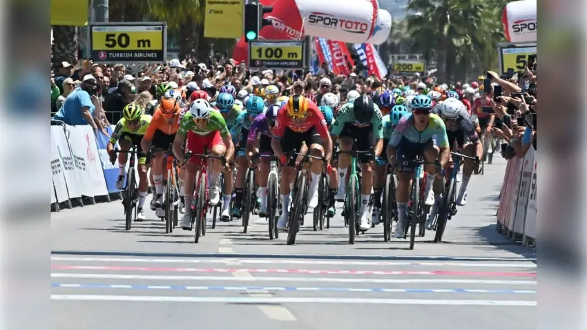 Çeşme’den Başkent’e pedal çeviren büyük buluşma