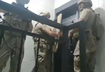 İzmir merkezli DEAŞ soruşturmasında 8 gözaltı