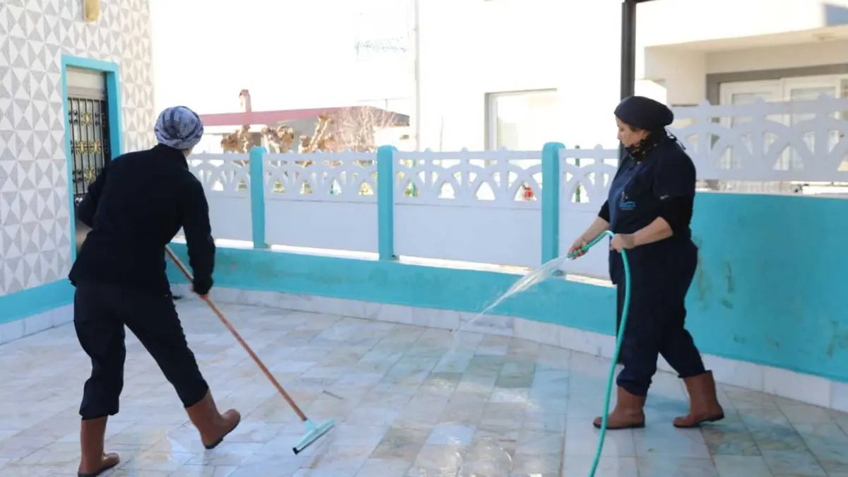 Seferihisar’da Ramazan hazırlığı: Tüm ibadethaneler baştan aşağı yenileniyor haberinin görseli