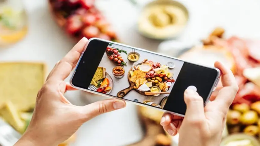 Sosyal medyada 'bedava yemek' devri bitti: Fenomenlere yüzde 15 vergi yolda