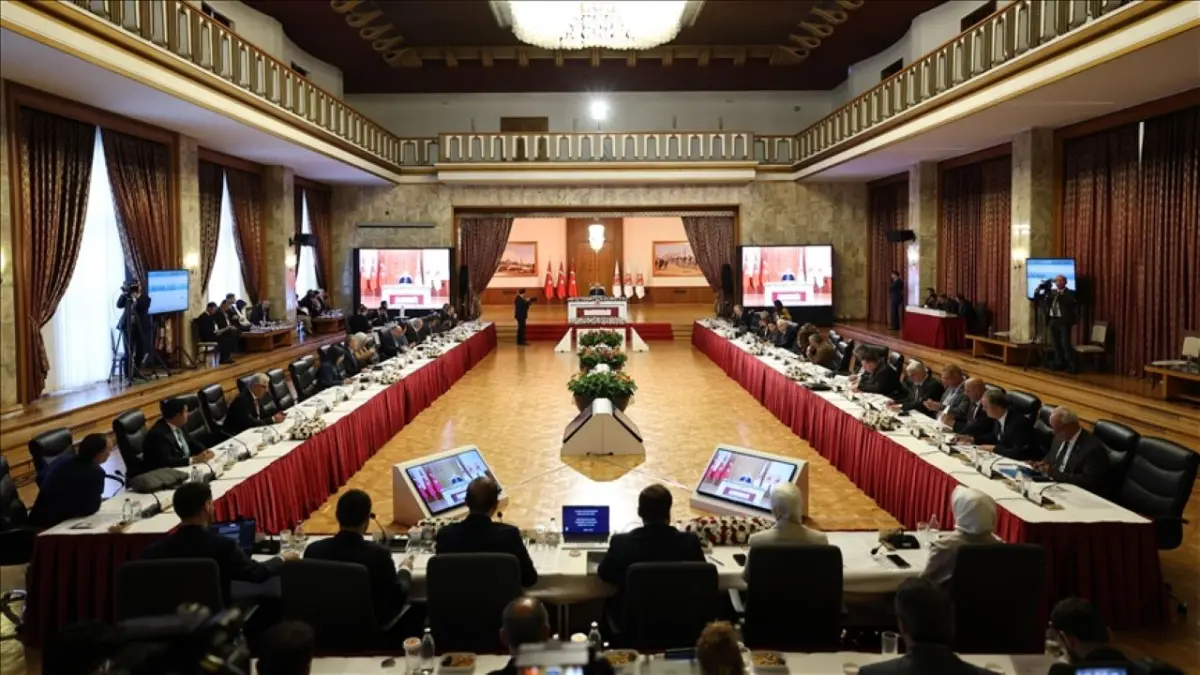 'Terörsüz Türkiye' için tarihi yol haritası hazır: AİHM ve AYM kararlarına 'uyum' çağrısı! haberinin görseli