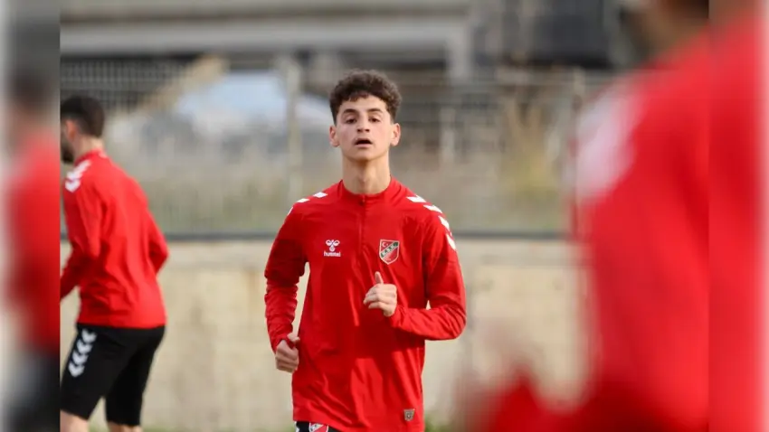 Adem’den Karşıyaka’ya nefes