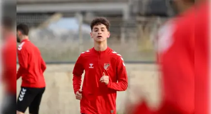 Adem’den Karşıyaka’ya nefes