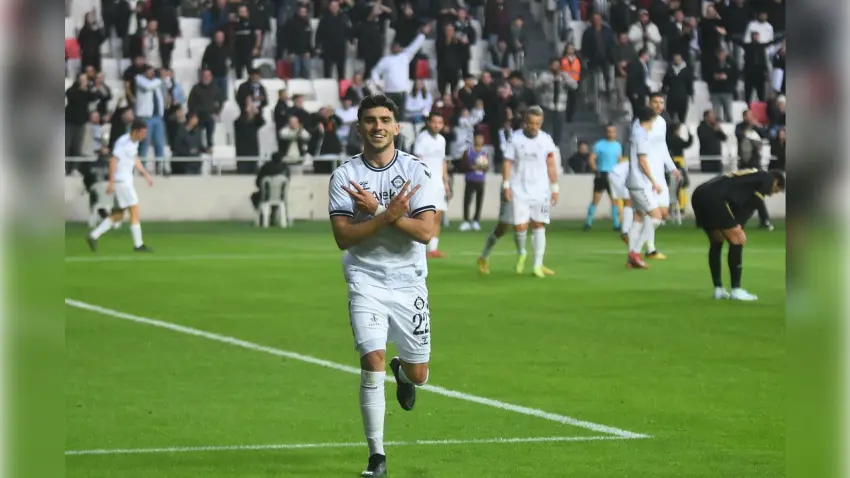 Altay’a Mehmet Nur darbesi