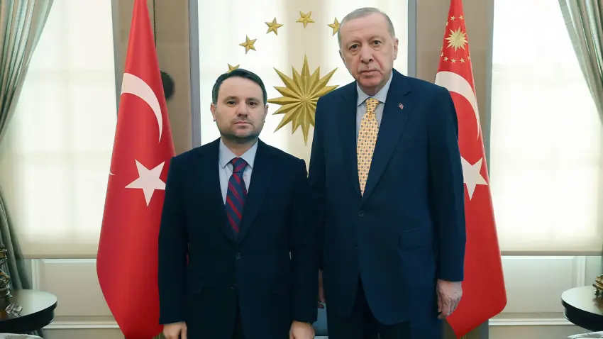 Beştepe'de kritik mesai: Cumhurbaşkanı Erdoğan, iki bakanı ayrı ayrı kabul etti! haberinin görseli