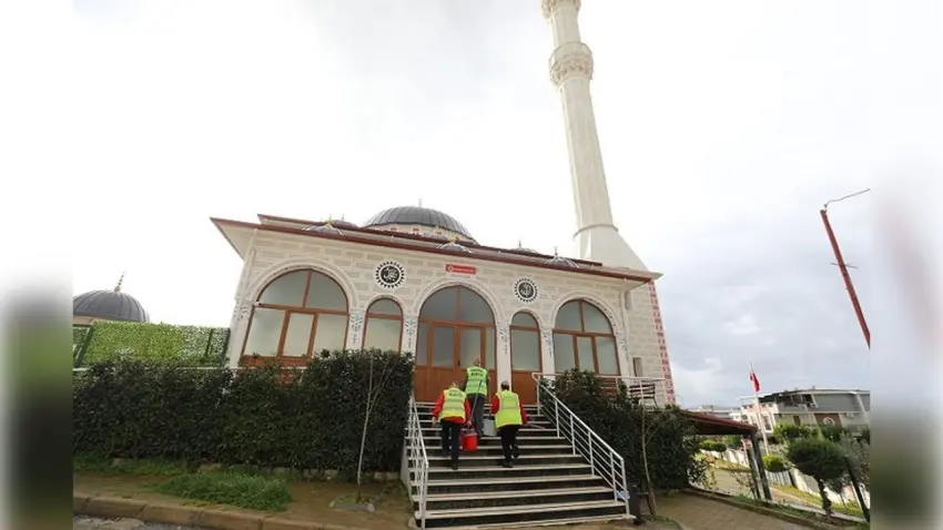 Menderes’te camiler Ramazan’a hazır
