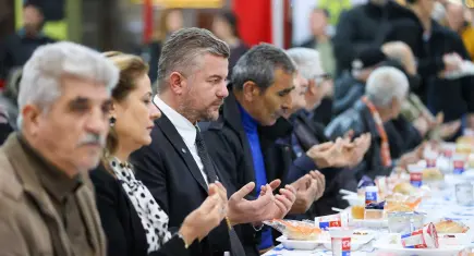Buca’da ilk iftar sofrasında birlik mesajı