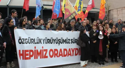 CHP’den iktidara: Gençleri susturamazsınız