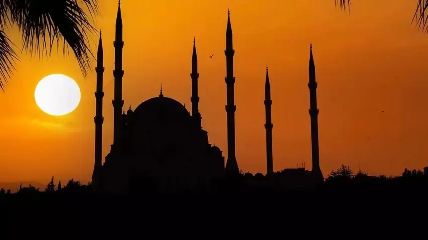 İzmir’de sahur bugün saat kaçta? 21 Şubat İzmir Ramazan imsakiyesi: 21 Şubat iftar ve sahur saati haberinin görseli