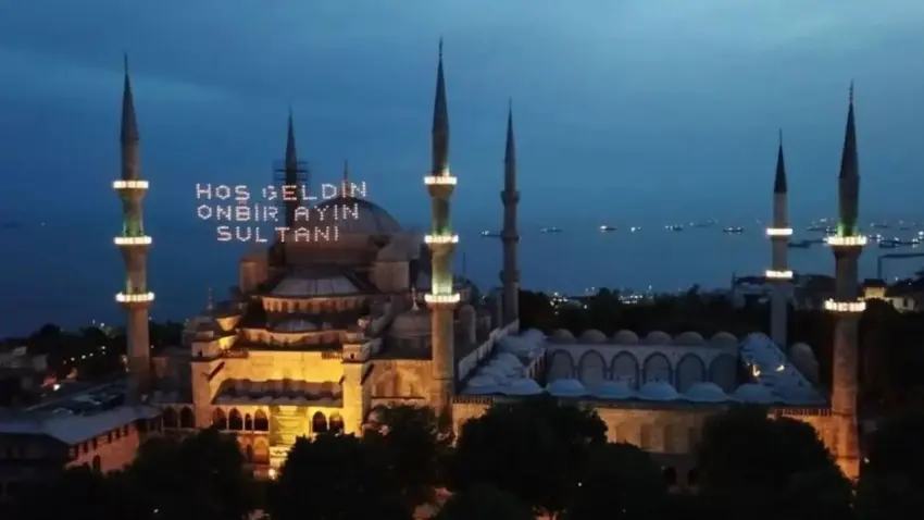 Ramazan’ın ışıltılı geleneği: Mahya nedir? haberinin görseli