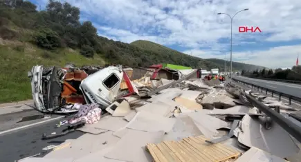 TEM’de devrilen tır trafiği kilitledi: İstanbul yönü geçici olarak kapatıldı