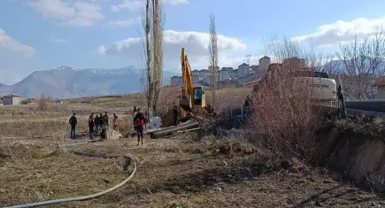Altyapı çalışmaları sırasında göçük: 2 yaralı