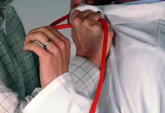 İzmir Tabip Odası’ndan darp tepkisi: Kuralsızlık normalleşti