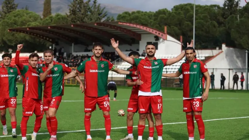 Karşıyaka’dan tarihi resital: Deplasmanda 10-0’lık rekor skor! haberinin görseli