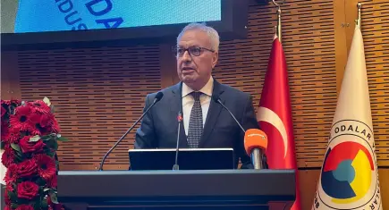 Bali'den İzmirli sanayicilere kritik uyarı: Gideri mutlak, geliri muğlak işlerden kaçının