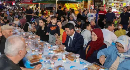 Bayraklı’da Ramazan coşkusu başladı