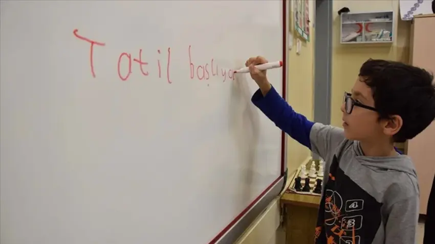 İkinci ara tatil ne zaman 2026? Ara tatil ile bayram tatili birleştirilecek mi? Ara tatil uzayacak mı? haberinin görseli