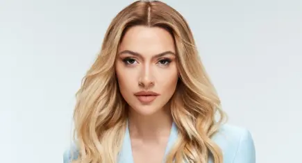 Ramazan videosu tepki çekmişti: Hadise, UNICEF ile bağını sonlandırdığını açıkladı