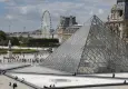 Louvre’da skandal zinciri istifa getirdi: Müze Müdürü Des Cars görevi bıraktı!