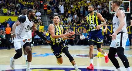 Fenerbahçe, EuroLeague’de zirveyi bırakmıyor: Evinde Sırbistan temsilcisi Partizan'ı yendi 