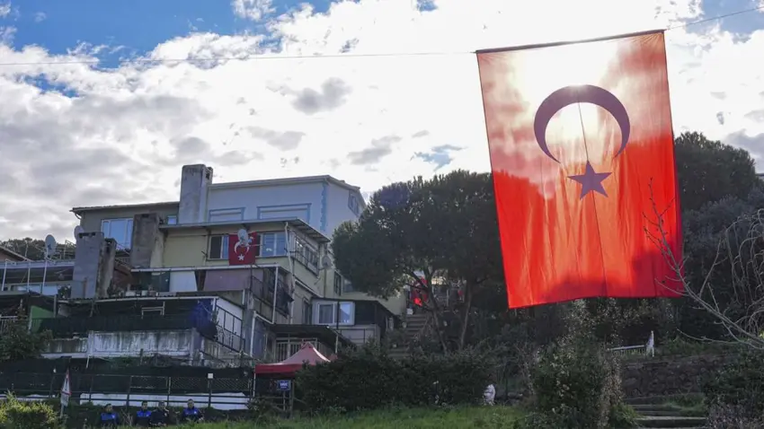 İzmir’de şehit acısı: İbrahim Bolat’ın ailesine haber verildi haberinin görseli