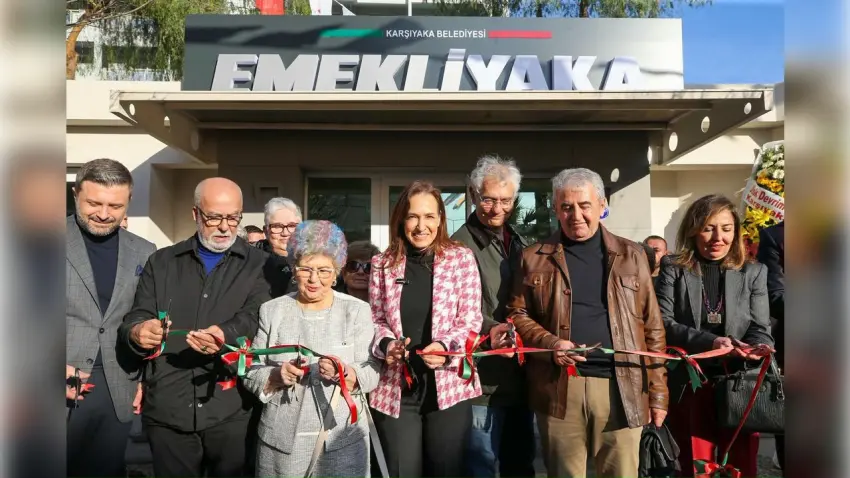 Karşıyaka’da emeklilere yeni sosyal yaşam merkezi: “Emekli Yaka” açıldı haberinin görseli