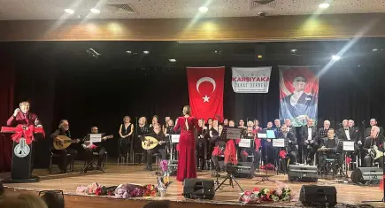 Karşıyaka Sanat Derneği Korosu 2026’ya kapalı gişe başladı
