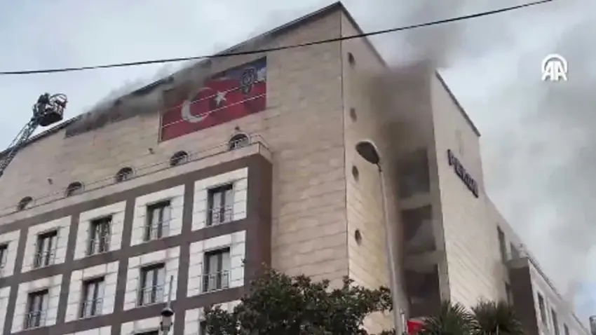 Merter Polisevi'nde yangın paniği haberinin görseli