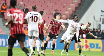 Avrupa’da Samsunspor fırtınası: Karadeniz ekibi Konferans Ligi'nde son 16’da