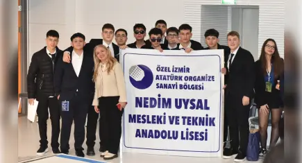 İzmir’de uluslararası model konferansa yoğun katılım