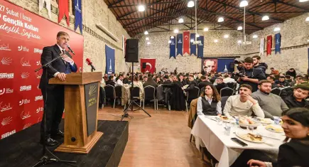 Başkan Tugay CHP İzmir İl Gençlik Kolları’nın iftarında konuştu