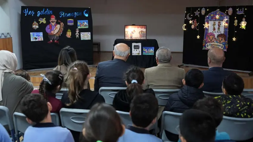 İzmir'de öğrenciler Ramazan coşkusunu yaşadı haberinin görseli