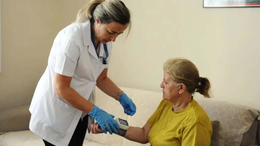 Karşıyaka Belediyesi’nden sağlıkta güçlü destek haberinin görseli