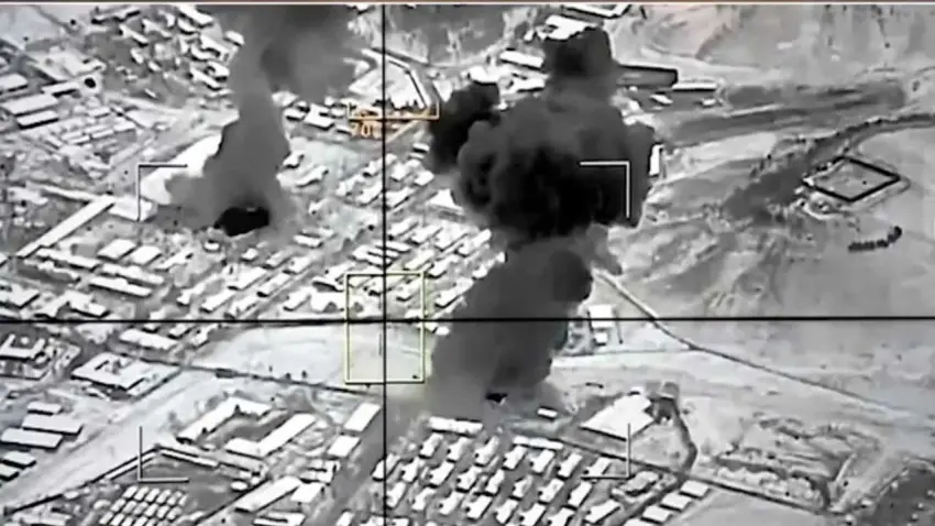  Pakistan Afganistan'a savaş ilan etti haberinin görseli