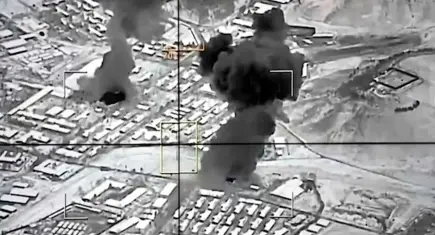  Pakistan Afganistan'a savaş ilan etti