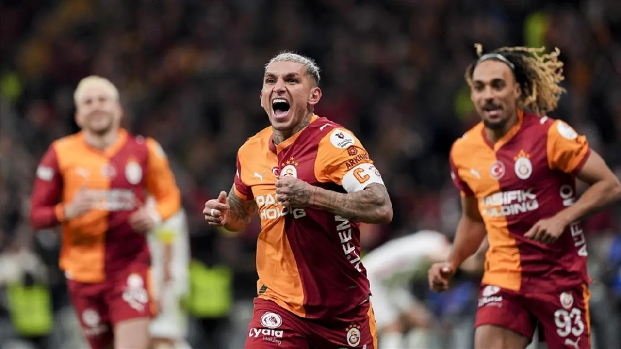 Galatasaray Alanyaspor’u 3-1 mağlup etti, zirvedeki yerini korudu
