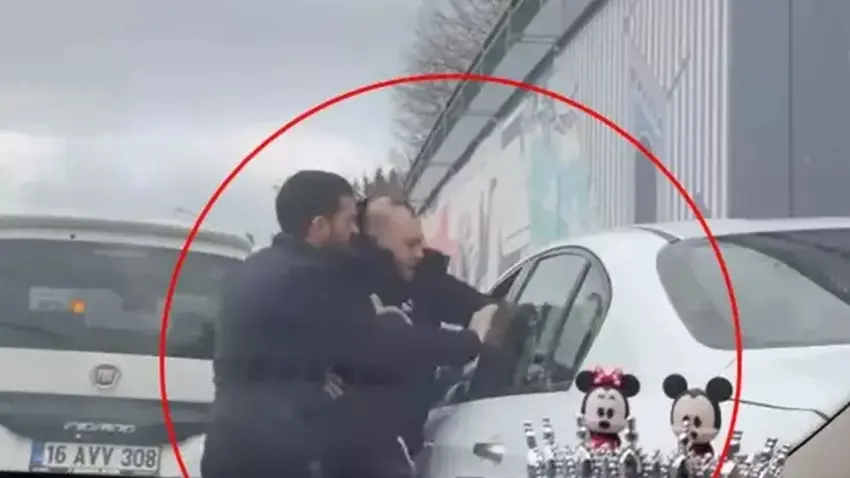 Trafikte yol kesti, araçtan inip saldırdı: O sürücüye 180 bin TL ceza kesildi haberinin görseli