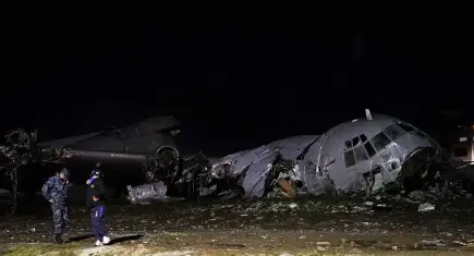 Bolivya’da askeri uçak faciası:22 kişi yaşamını yitirdi