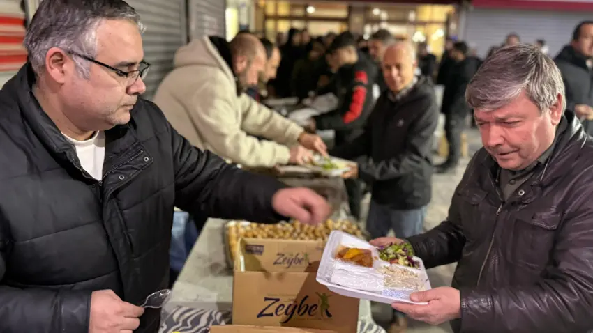 İzmir’de elektronik sektörü iftarda buluştu haberinin görseli