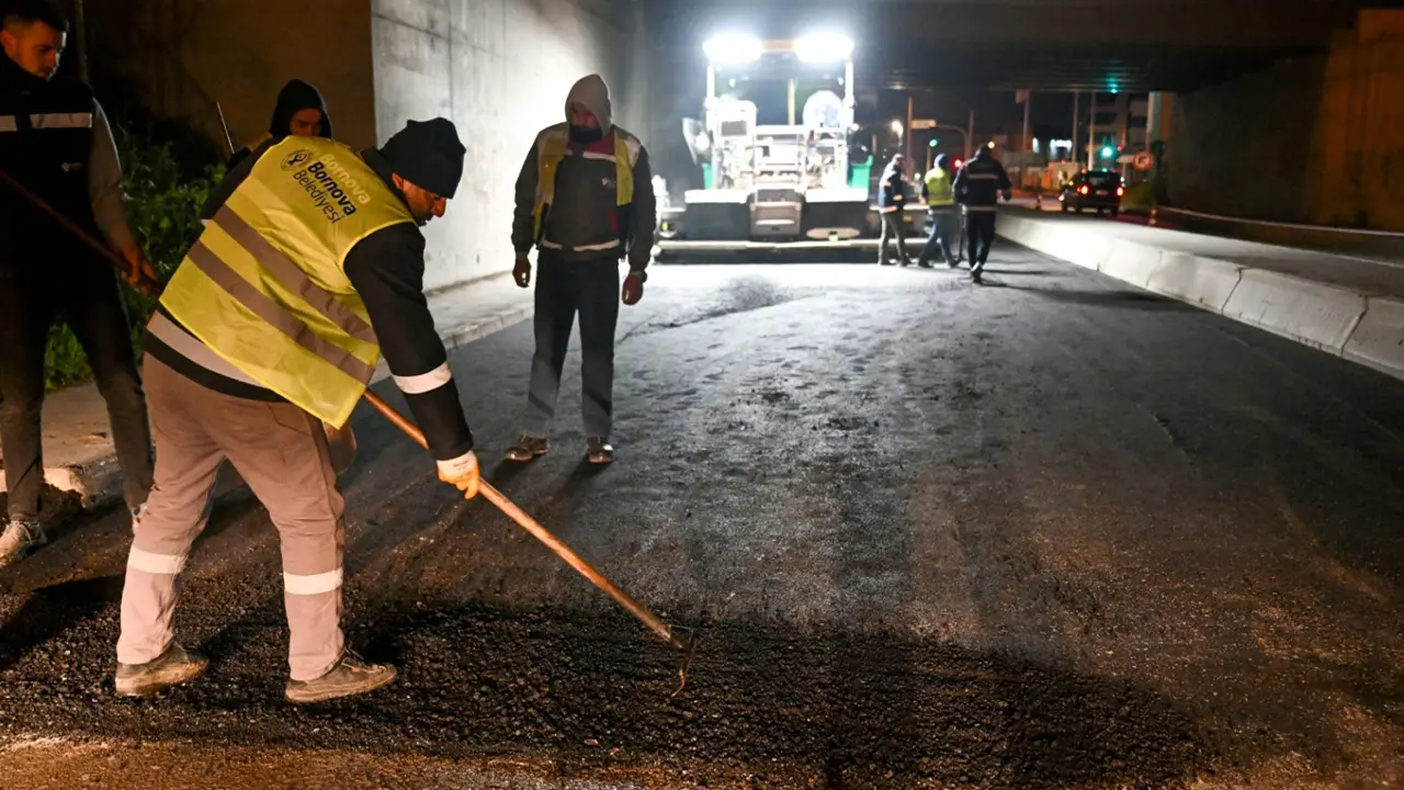 Bornova’da yol çalışmaları hız kazandı
