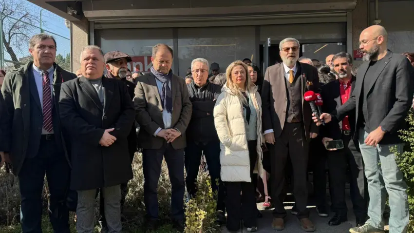 Gazetecilerden meslektaşları Kenan Şener’e destek haberinin görseli