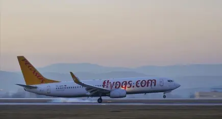 İran’da mahsur kalan Pegasus ekibi Türkiye’ye döndü