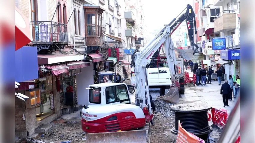 Tarih ve modernlik buluşuyor: Bayraklı Sevgi Yolu yenileniyor haberinin görseli