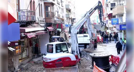 Tarih ve modernlik buluşuyor: Bayraklı Sevgi Yolu yenileniyor