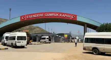 Türkiye-İran arasında günübirlik yolcu geçişleri durduruldu