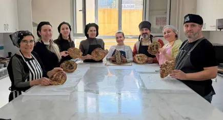 Güzelbahçe Halk Eğitimi Merkezi'nde Ramazan dayanışması