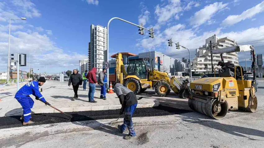İzmir’de kavşak düzenlemeleri başladı haberinin görseli