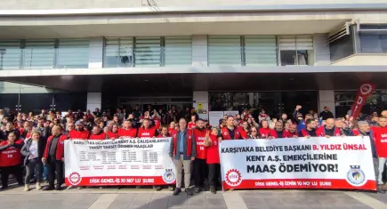 Karşıyaka'da randevu iptali sonrası 540 Kent A.Ş. işçisi eyleme geçti