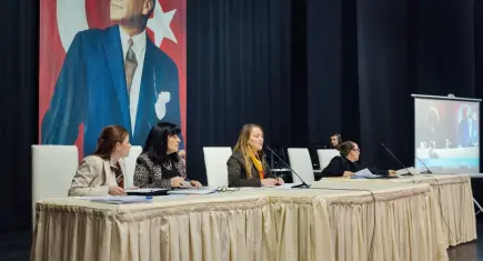 Konak Meclisi’nde personel sınavı gerginliği: Bir belediye çalışanı soyguna karıştı